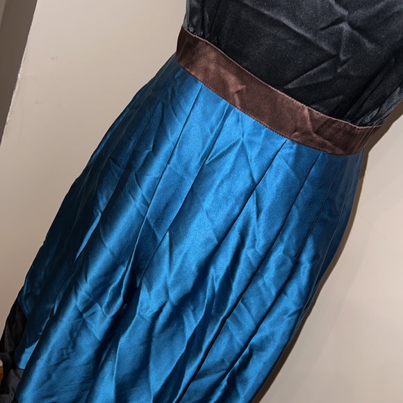 Alfani shimmery, beautiful pleated Dress 💯% Silk - Picture 5 of 14